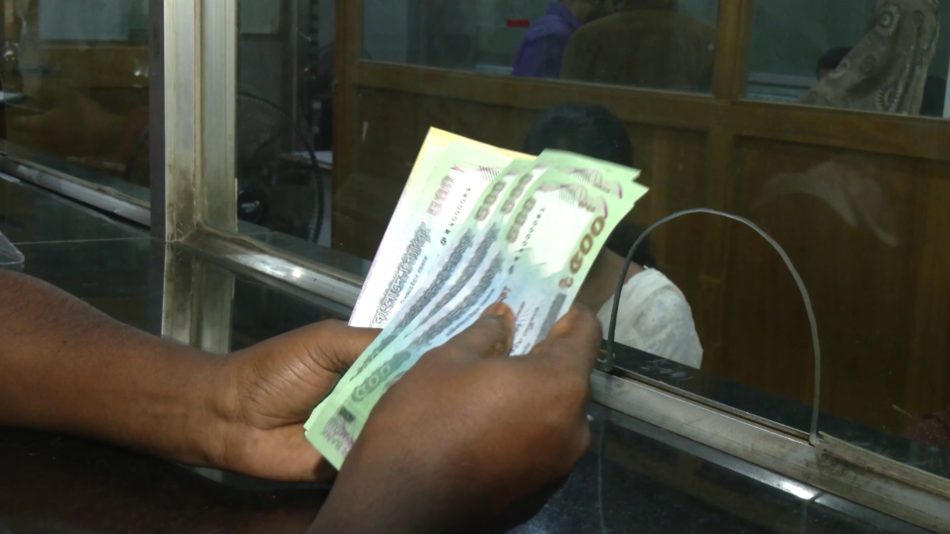 06aed4a0b7d67f4505da12e1210e56d5c2ccf38ca5ff3ff8