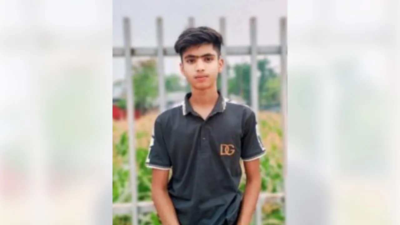 পাবনায় ভটভটির চাকায় পিষ্ট হয়ে মোটর সাইকেল চালকের মৃত্যু