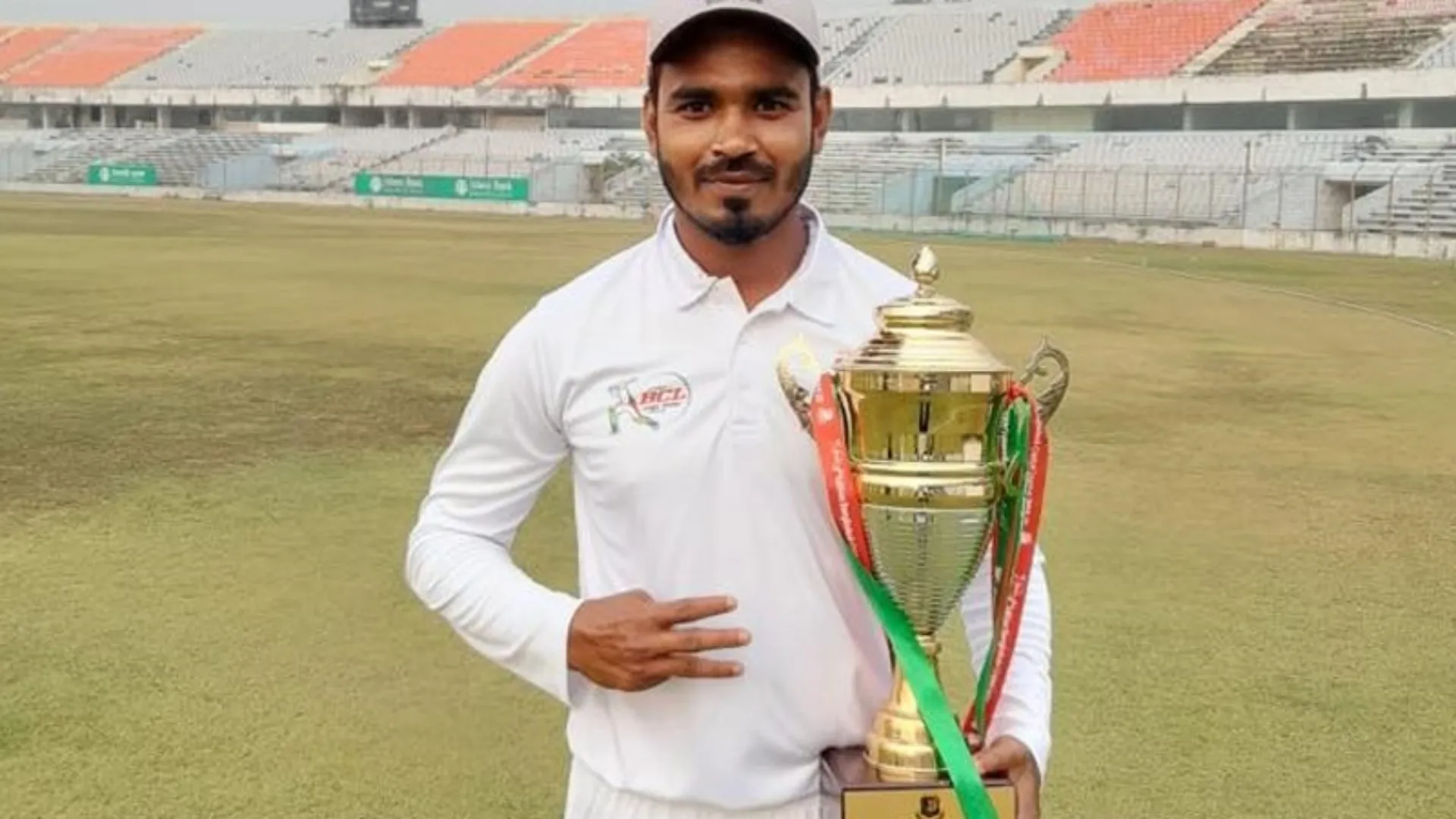 প্রথম শ্রেণির ক্রিকেটকে বিদায় বললেন শামসুর রহমান