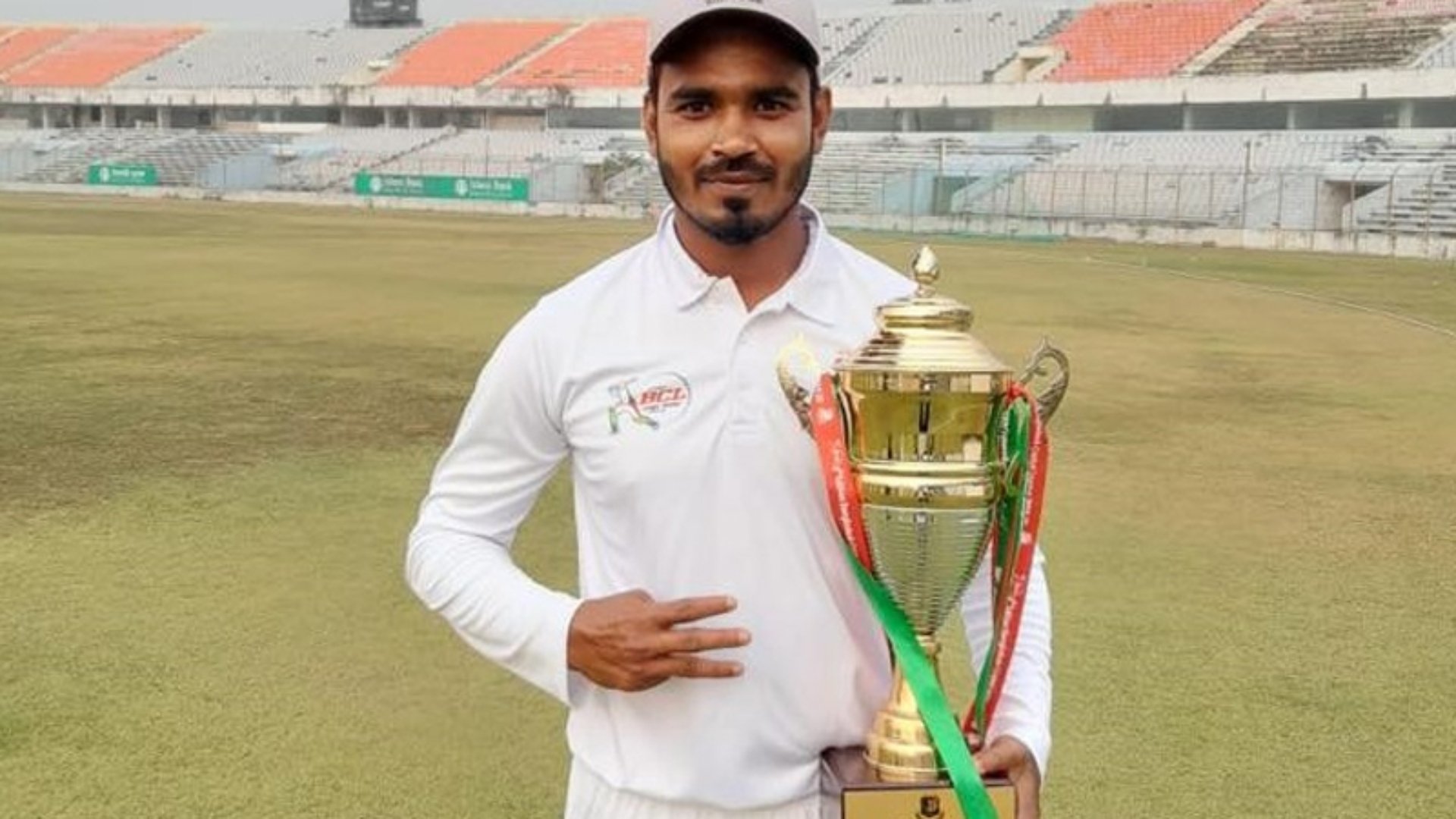 196a43381f6ea5ca42625833c954d53e1800146c3f4a8686