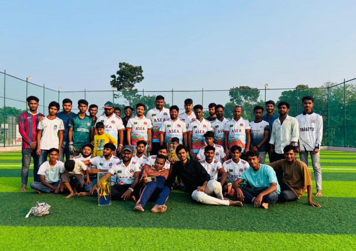 আষাড়িয়াদহ ছাত্র-কর্মজীবী জোটের ফুটবল টুর্নামেন্ট অনুষ্ঠিত