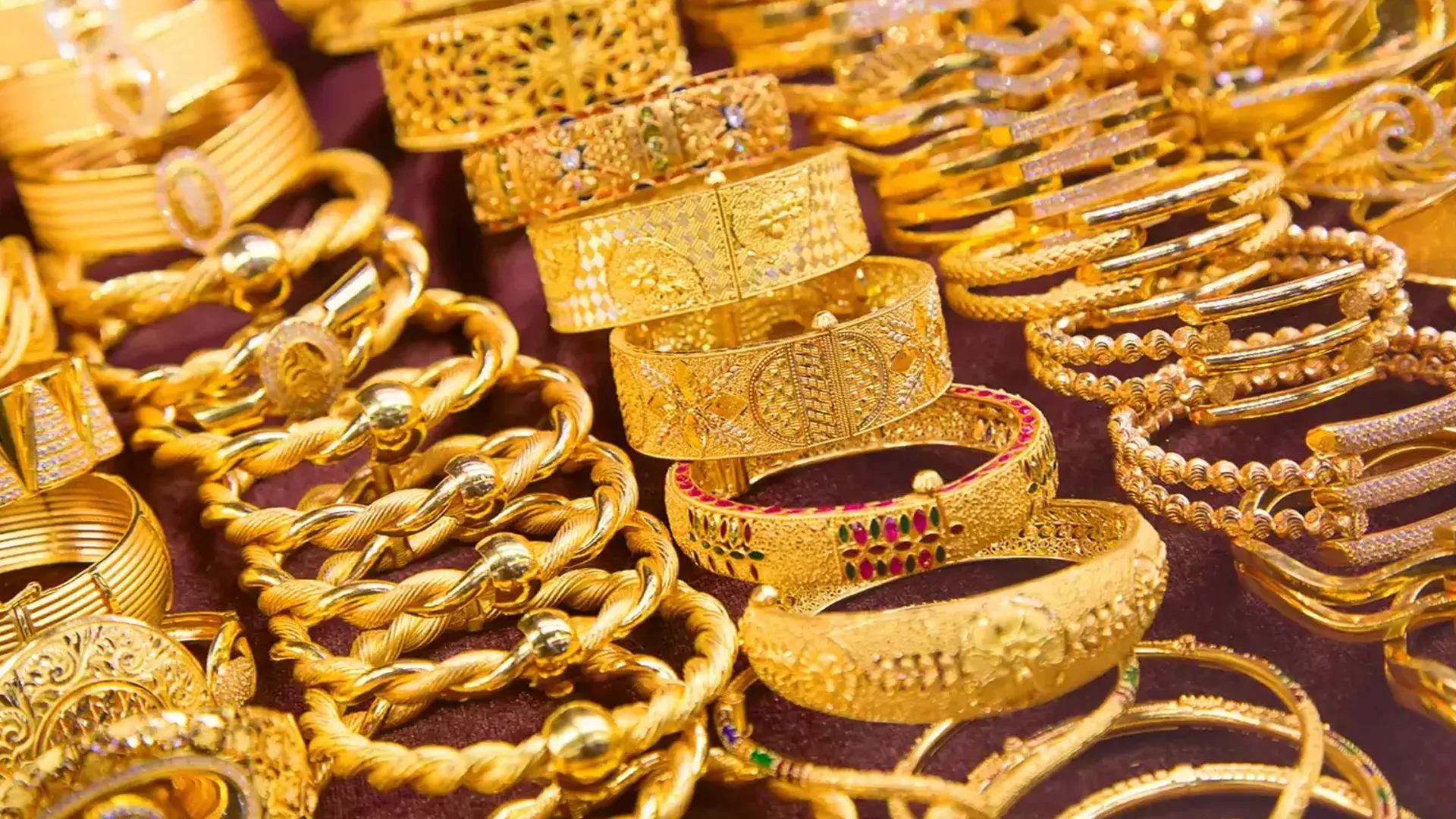 কমলো স্বর্ণের দাম, ভরিতে কত?