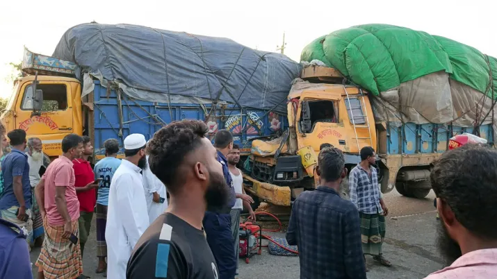 ত্রিশালে সড়ক দুর্ঘটনায় ট্রাকচালক ও সহকারী নিহত