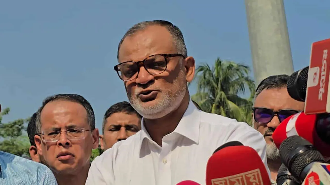 “তদন্তে কিছুই উড়িয়ে দেব না” বাণিজ্য উপদেষ্টা