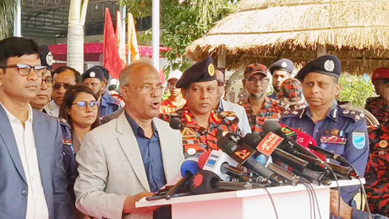 বৃহৎ দুর্যোগে স্বেচ্ছাসেবীই বাড়ায় সক্ষমতা