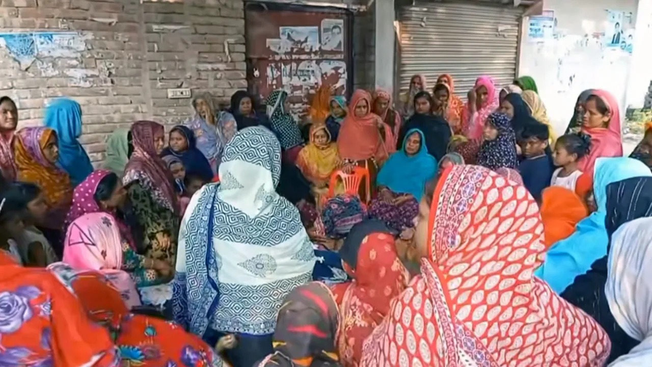 তৃতীয় বিয়ের অনুমতি না পেয়ে প্রবাসফেরত যুবকের আত্মহত্যা