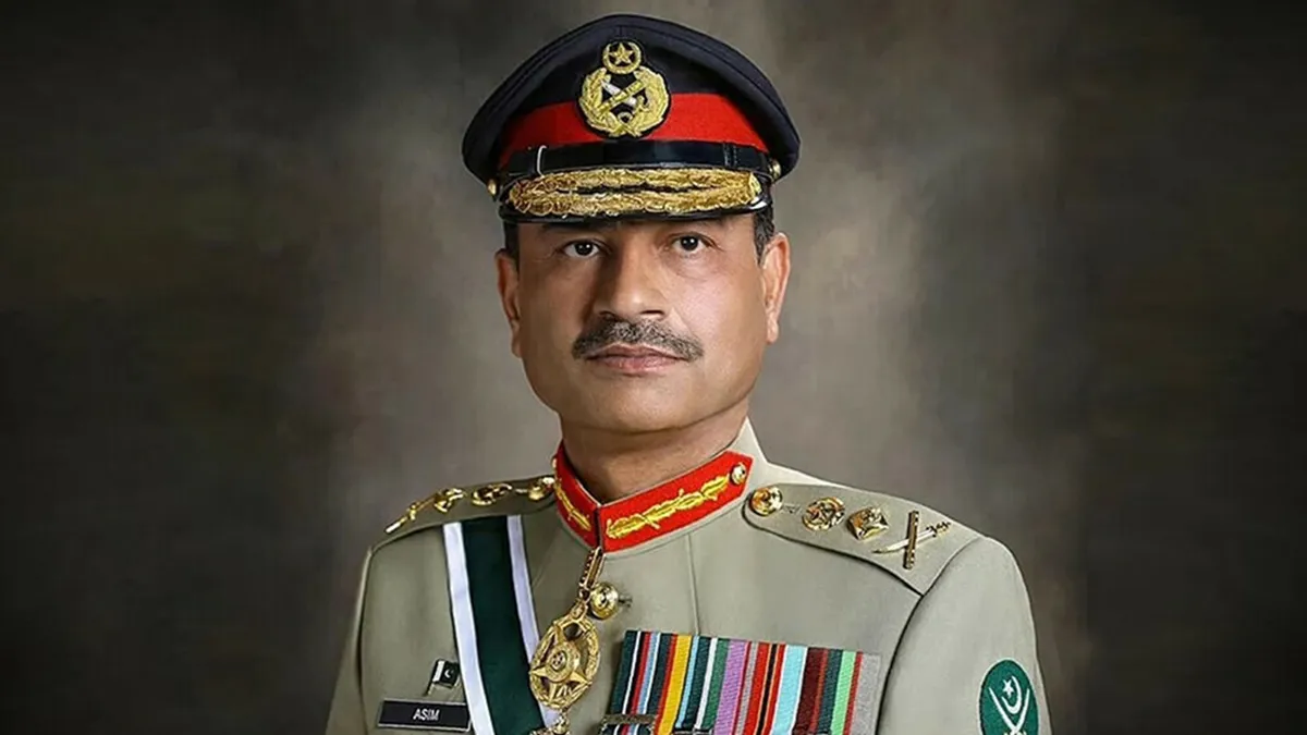 পাকিস্তানে সেনাপ্রধানের ক্ষমতায় স্থায়ী সুরক্ষা