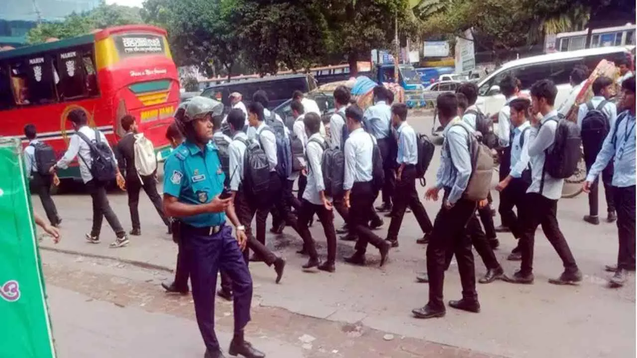 ঢাকা কলেজ-আইডিয়াল কলেজ শিক্ষার্থীদের মধ্যে সংঘর্ষ
