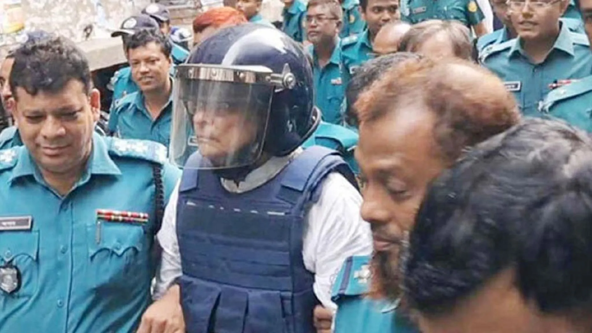 কুষ্টিয়ায় ৬ হত্যা : ইনুকে ২৯ সেপ্টেম্বর ট্রাইব্যুনালে হাজিরের নির্দেশ
