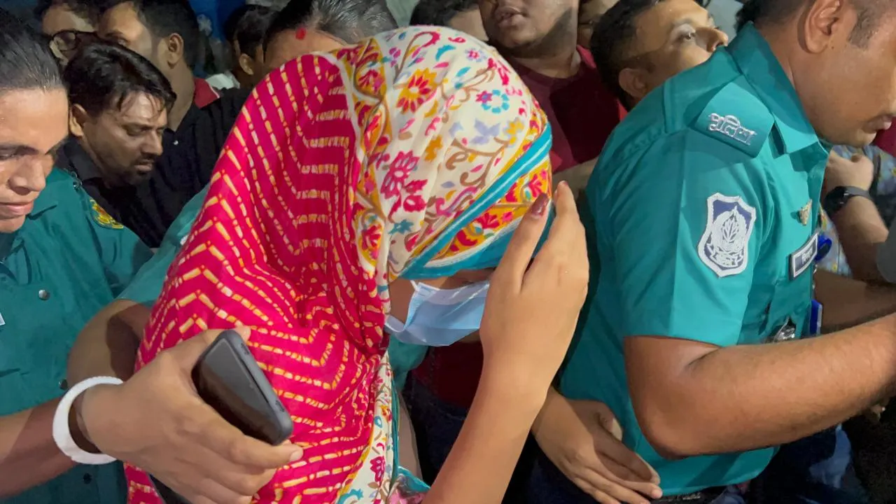 জুবায়েদ হত্যা মামলায় জবি'র ছাত্রী গ্রেফতার