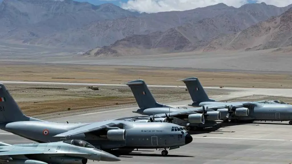 চীন সীমান্তে ভারতের উচ্চতম বিমানঘাঁটি নির্মাণ