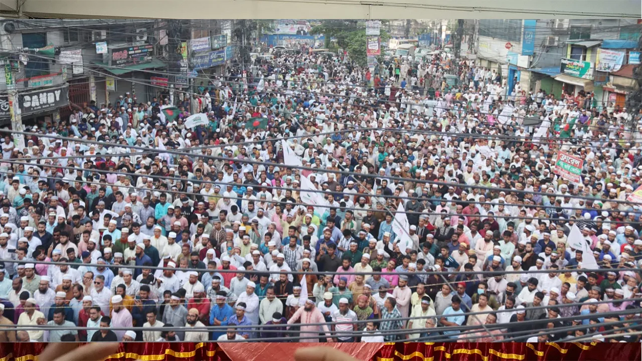 সরকারের ভেতরে ষড়যন্ত্রকারীদের বিরুদ্ধে জনগণই প্রতিরোধ গড়বে : রফিকুল ইসলাম