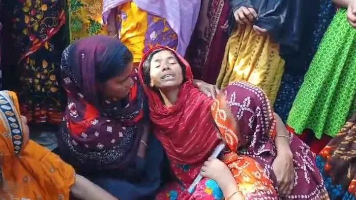 শাসনের ফলে মায়ের হাতেই ছেলের মৃত্যু