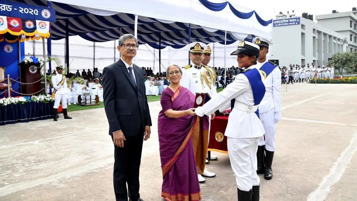 ক্যাডেটরা সমুদ্রের সাহসী নেতা হতে প্রস্তুত