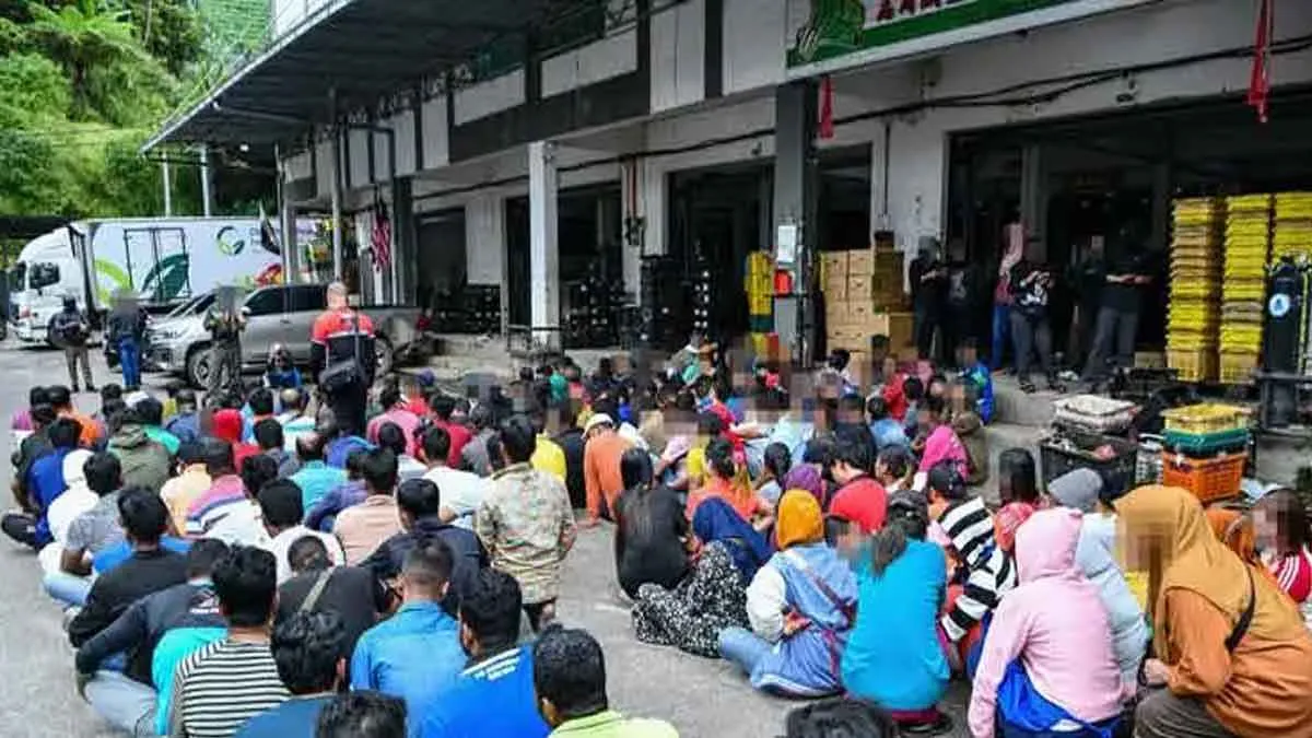 মালয়েশিয়ায় বিশেষ অভিযানে আটক ১৭৪ বাংলাদেশি