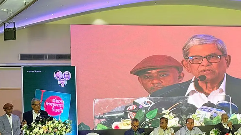 গণতন্ত্র প্রতিষ্ঠা করতে হলে ‘মব ভায়োলেন্স’ থেকে সরে আসতে হবে: মির্জা ফখরুল