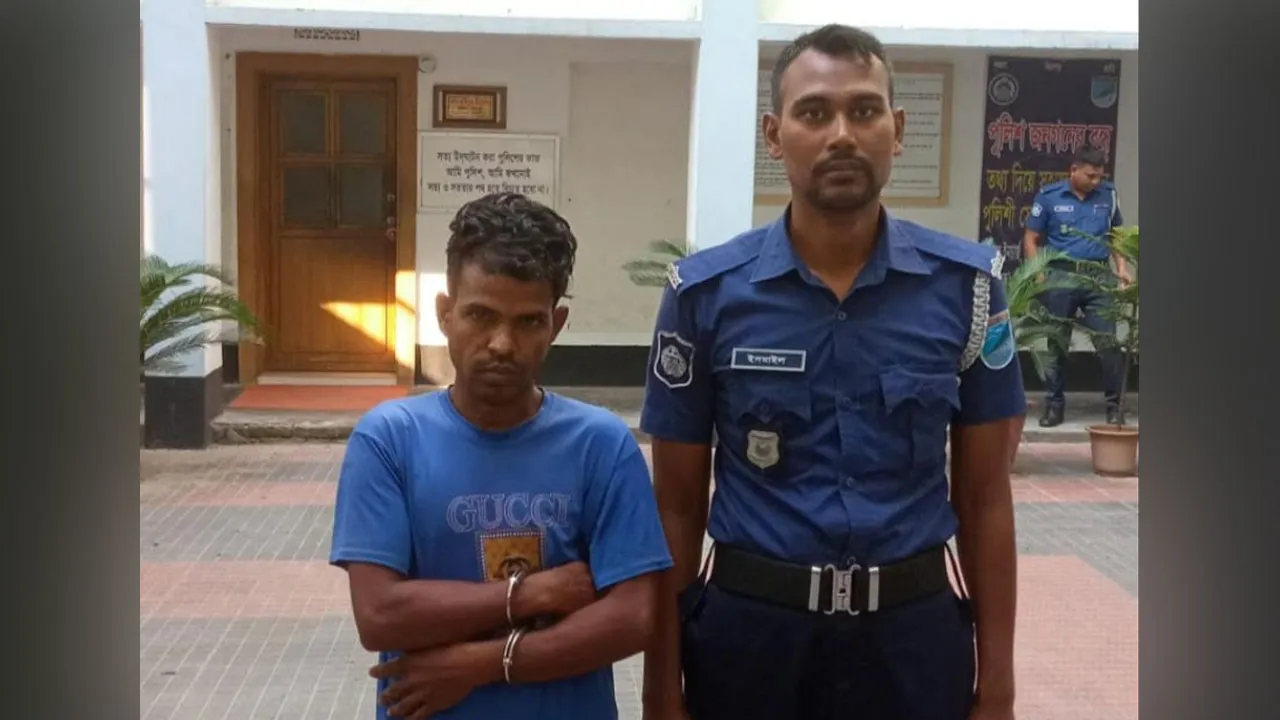 স্ত্রীর পরকীয়ায় ক্ষোভ, বাবাকে কোদালে হত্যা ছেলের