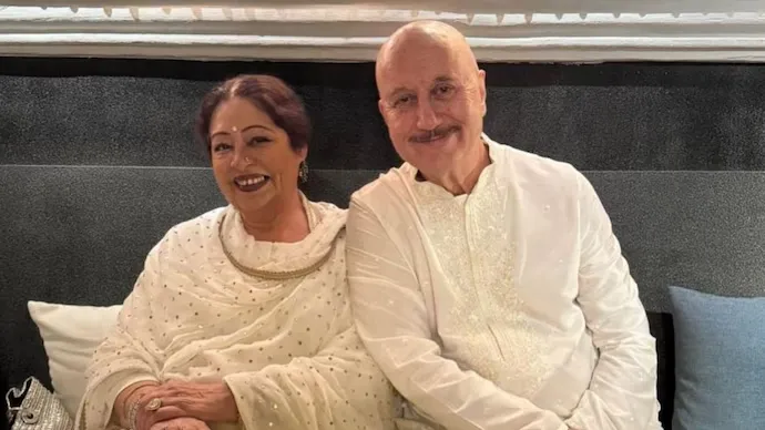 অনুপম খের: কিরণের পাশে থাকা ছিল জীবনের সবচেয়ে গুরুত্বপূর্ণ সিদ্ধান্ত
