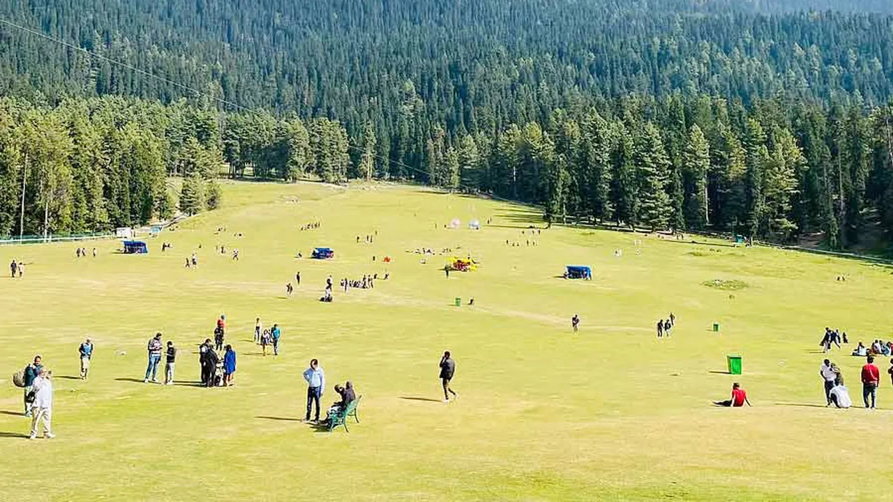 ছয় মাস পর পেহেলগামে শুটিংয়ে নতুন প্রাণ