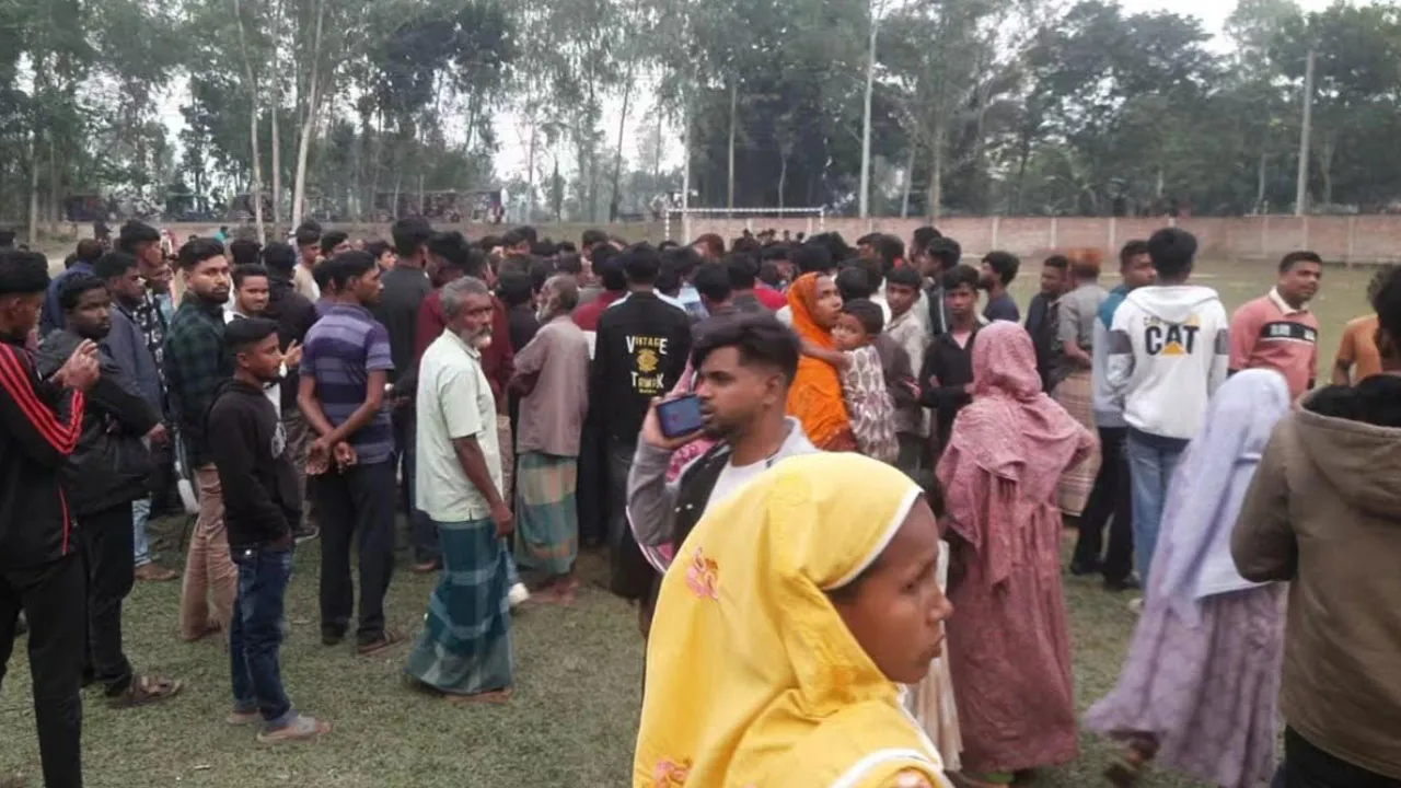 গ্রুপচ্যাট বিরোধে কিশোরকে হামলা-ছুরিকাঘাত