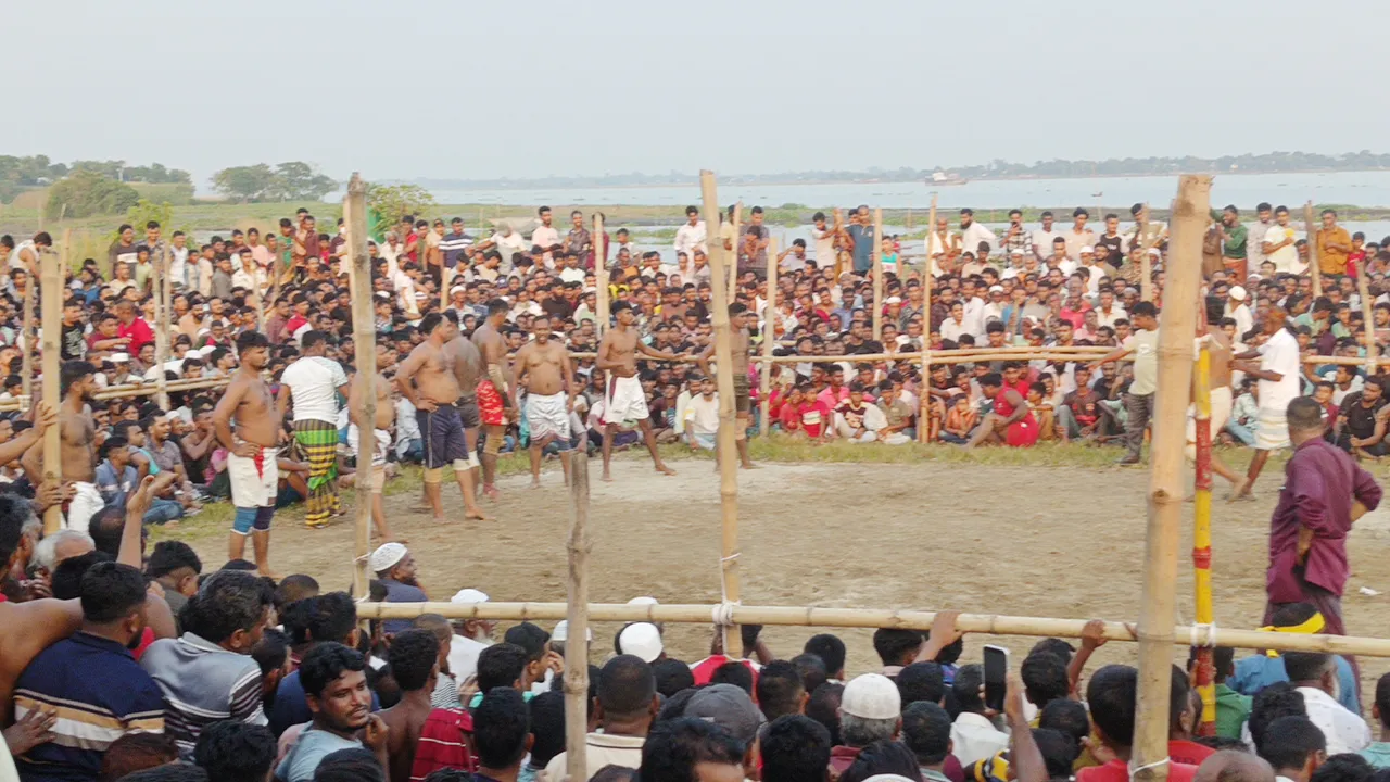 কাবাডি প্রতিযোগিতায় হাজারো দর্শক, ফিরে এলো হারানো ঐতিহ্য