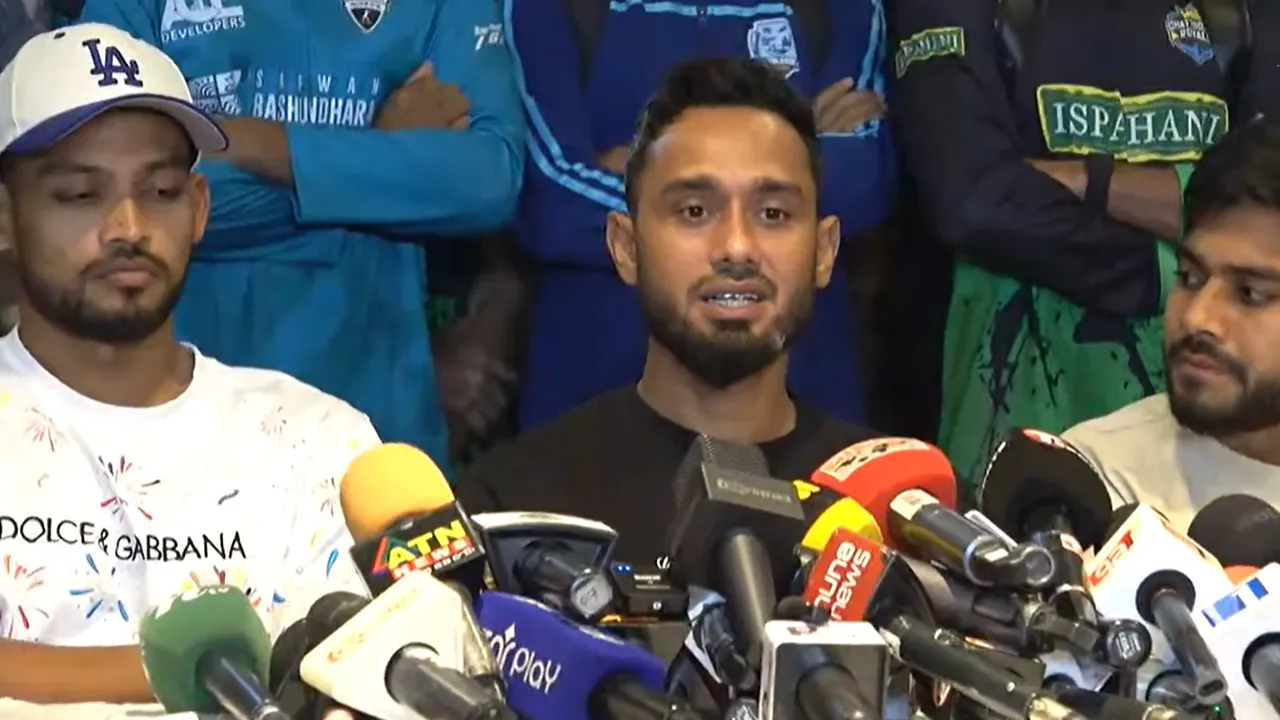 দাবি মানার আগে মাঠে নামবেন না ক্রিকেটাররা