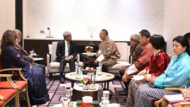 bhutan-pm-bnp-meeting-231125-01-1763917605