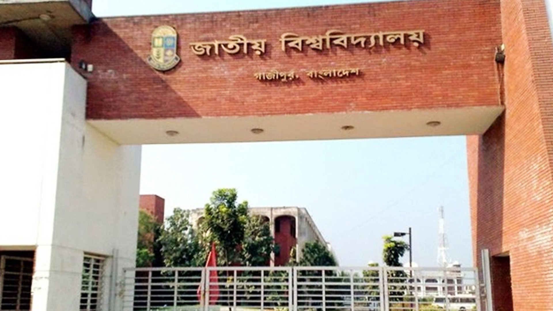 c85cfe15353edfe38995ab05565a3e69c973995dc75927db