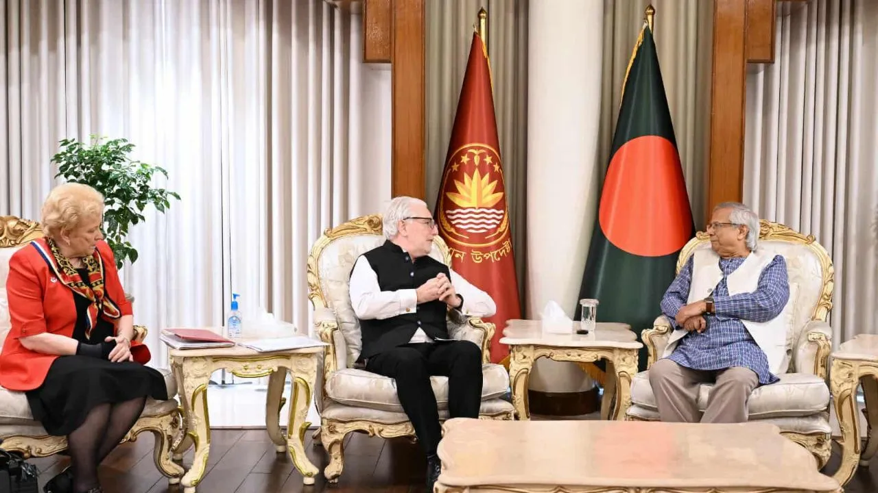 বাংলাদেশের পুলিশ সংস্কারে সহায়তার প্রস্তাব দিল আয়ারল্যান্ড