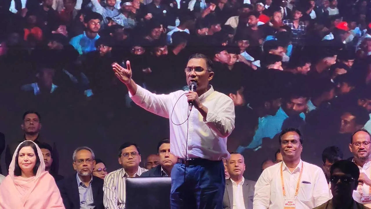 কৃষক স্বাবলম্বী করাই হবে আগামীর রাজনীতি