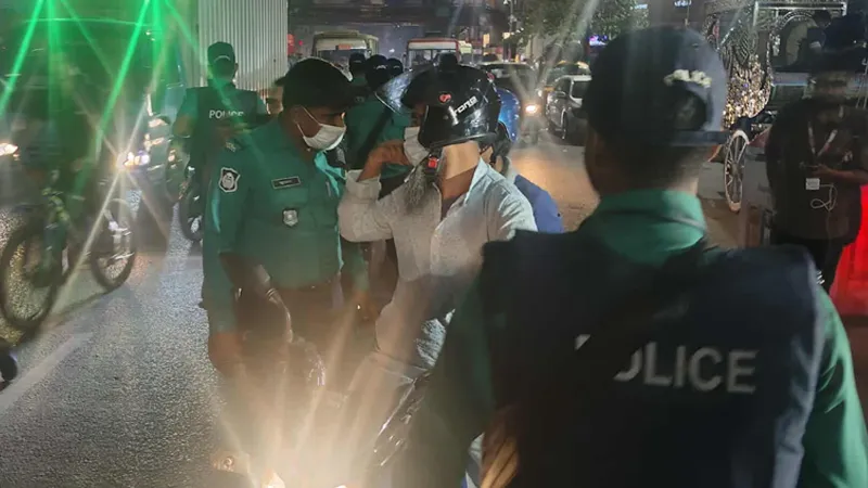 রাজধানীজুড়ে পুলিশের তল্লাশি