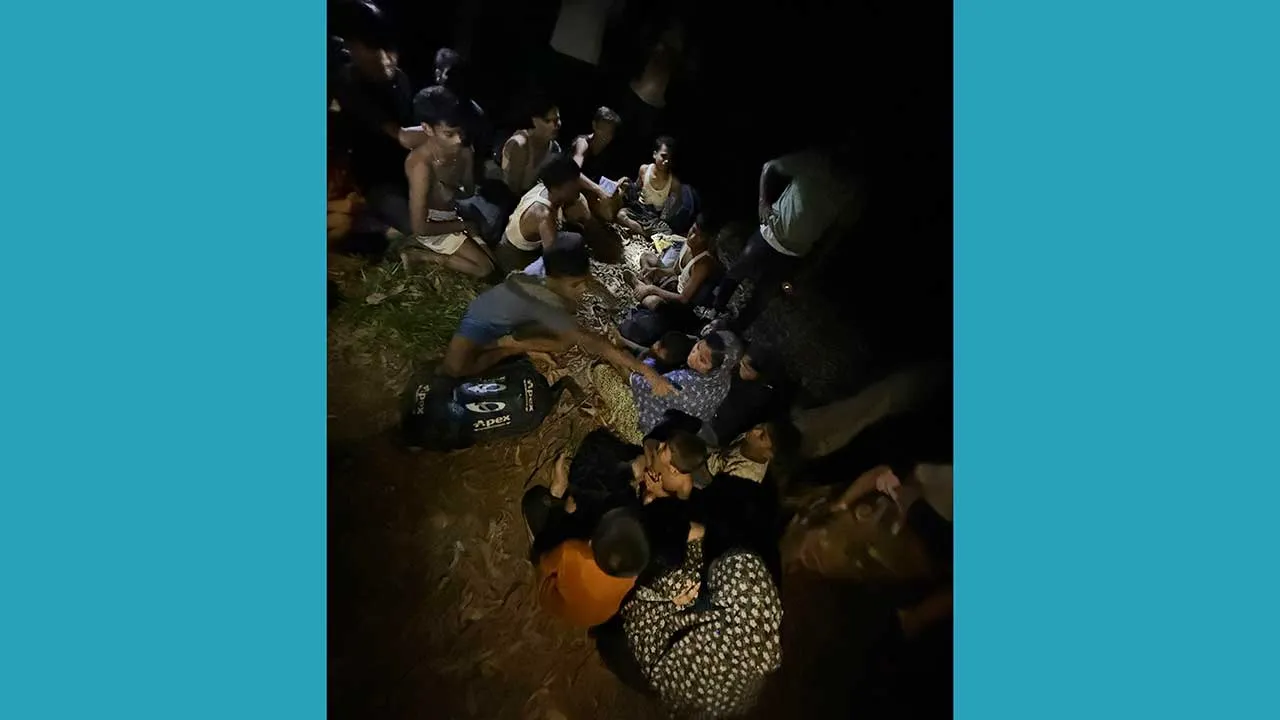 কক্সবাজারে পাচারকারীদের হাতে জিম্মি ২২ নারী-পুরুষ উদ্ধার