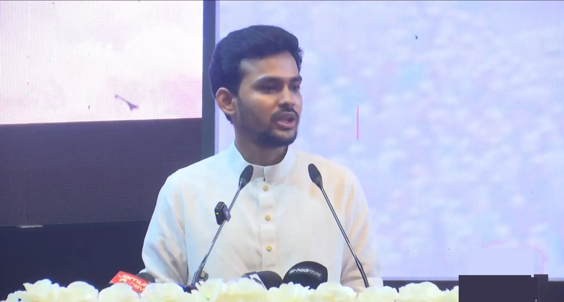 দেশের ক্রান্তিলগ্নে ভূমিকা রেখেছে আলেম সমাজ: উপদেষ্টা আসিফ মাহমুদ