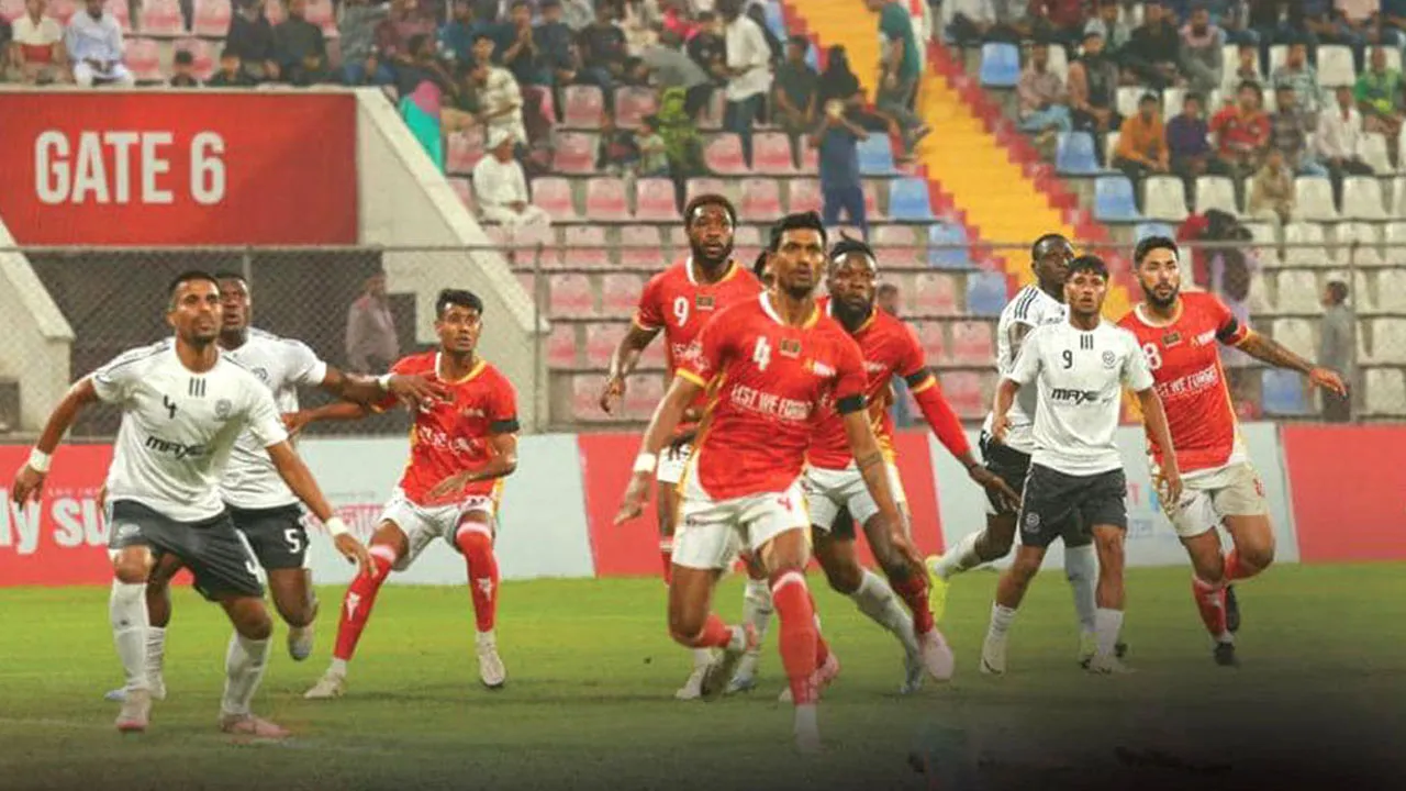 জাতীয় স্টেডিয়ামে বসুন্ধরা কিংস–মোহামেডান ম্যাচ