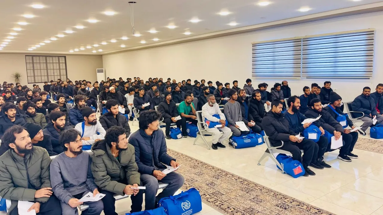 লি‌বিয়া থেকে দেশে ফিরেছেন ১৭০ বাংলাদেশি