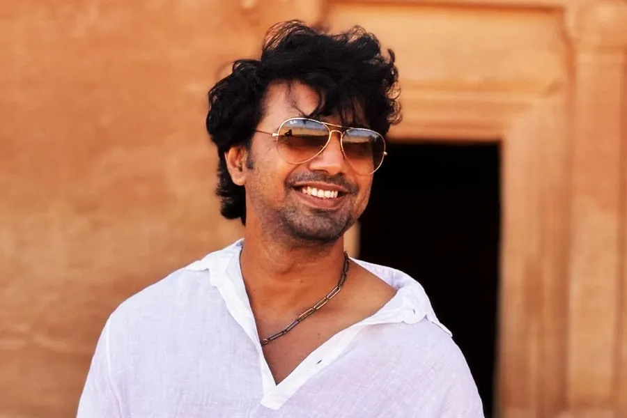 ছবি পোস্ট করে কটাক্ষের শিকার দেব