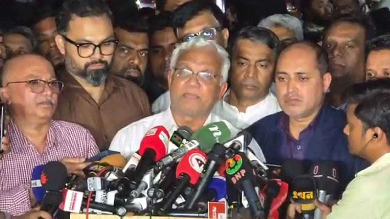 তিন দিন ধরে খালেদা জিয়ার শারীরিক অবস্থা অপরিবর্তিত