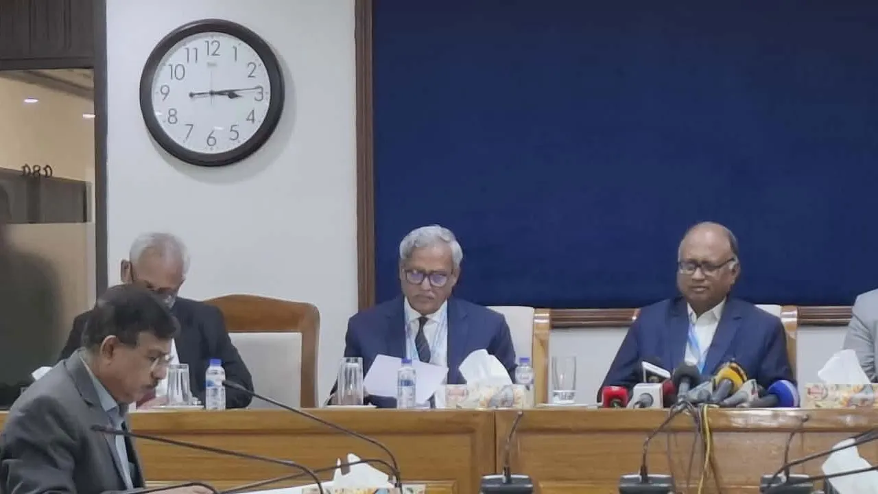 দুদককে চাপ প্রয়োগ করলে তালিকা প্রকাশ করা হবে : দুদক চেয়ারম্যান