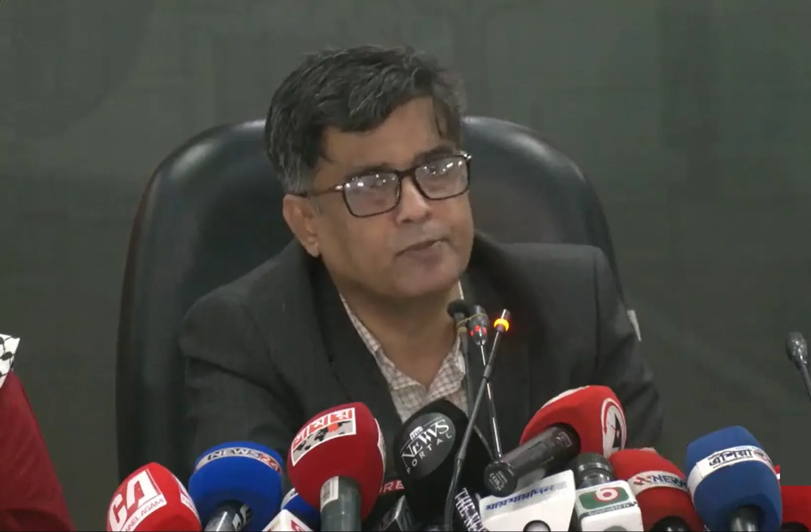 নির্বাচনে আওয়ামী লীগের অংশগ্রহণের বিরুদ্ধে কঠোর অবস্থান প্রেস সচিবের