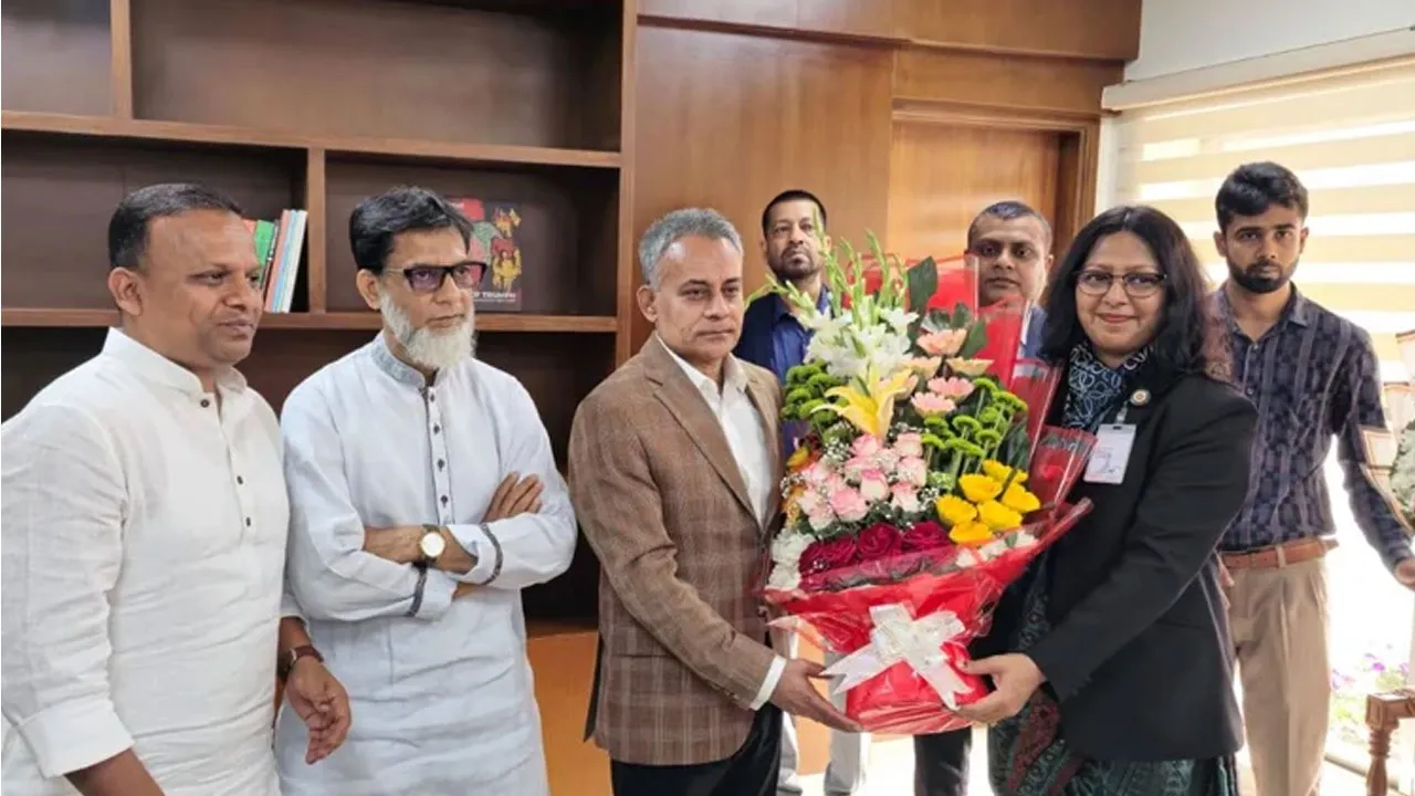 দুর্নীতিমুক্ত পরিবহনে সরকারের অঙ্গীকার