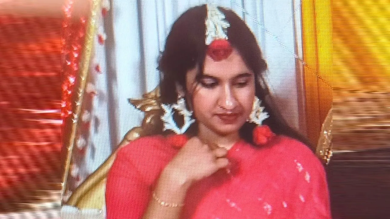 ভিডিও কলে স্বামীর সামনে গৃহবধূর মর্মান্তিক মৃত্যু