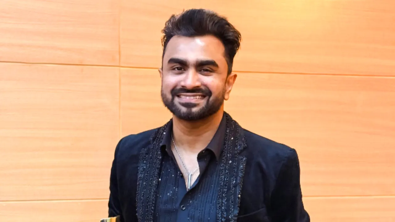 সংগীতশিল্পী ইমরান মাহমুদুল বাবা হলেন