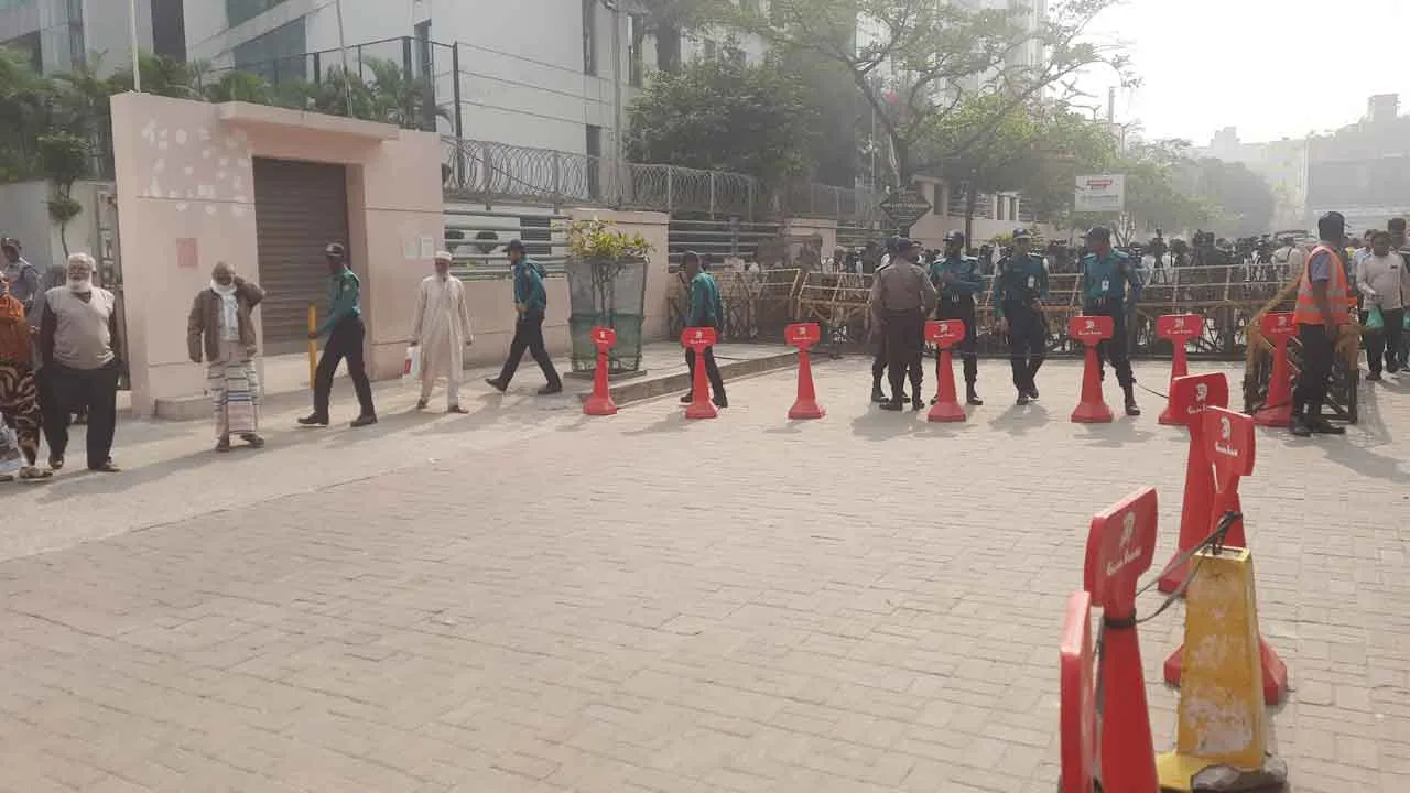 এভারকেয়ার হাসপাতালের দুই খোলা মাঠে ওঠানামা করবে হেলিকপ্টার