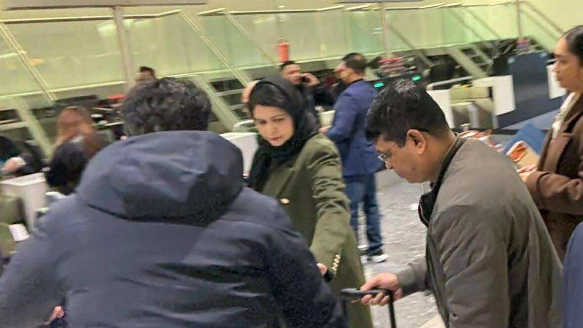 f1a76278025b3f1f476f83a1e961f1a445742a3313f19542