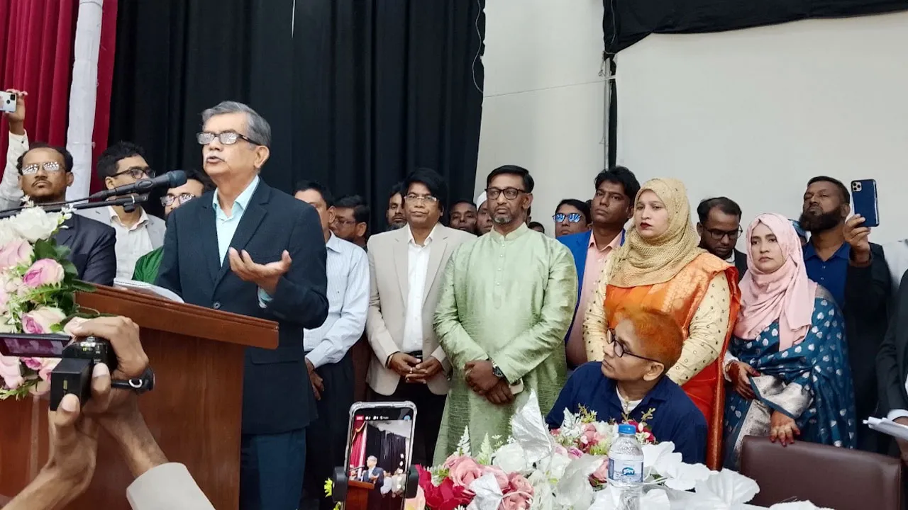 শিক্ষাকেন্দ্র রাজনীতিমুক্ত রাখতে হবে