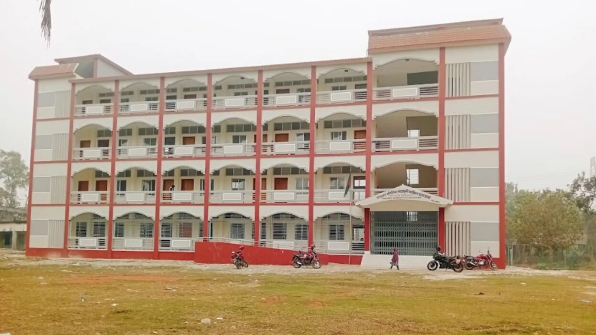 পরীক্ষার হলের সিট নিয়ে দ্বন্দ্ব, ছুরিকাঘাতে ৫ শিক্ষার্থী আহত