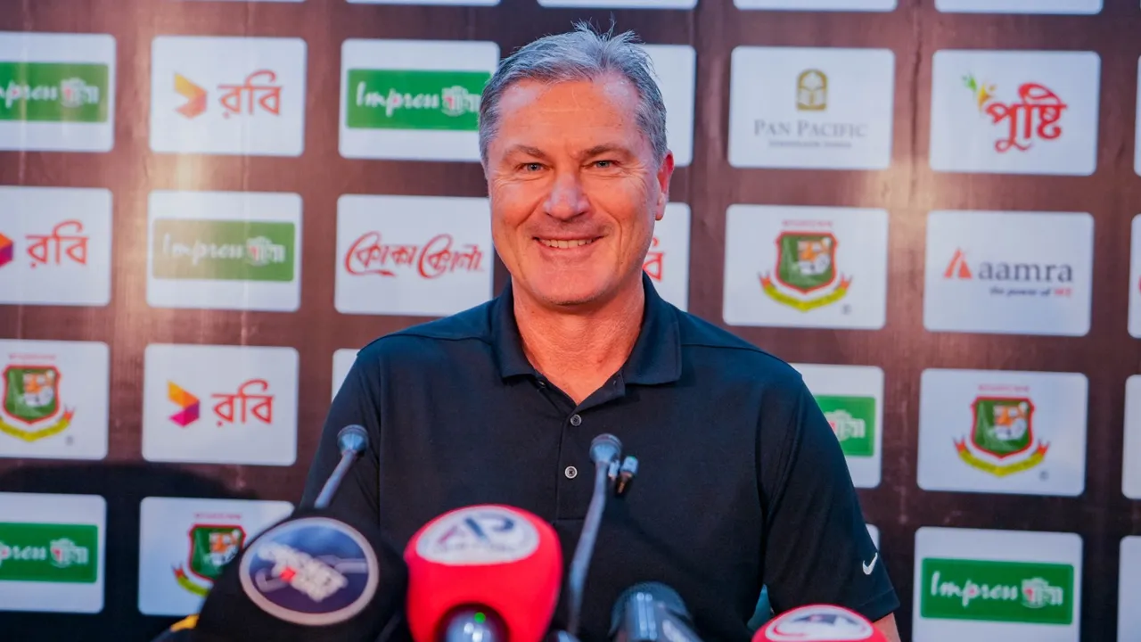 বিপিএলে আম্পায়ারিং উন্নত, সন্তুষ্ট টোফেল