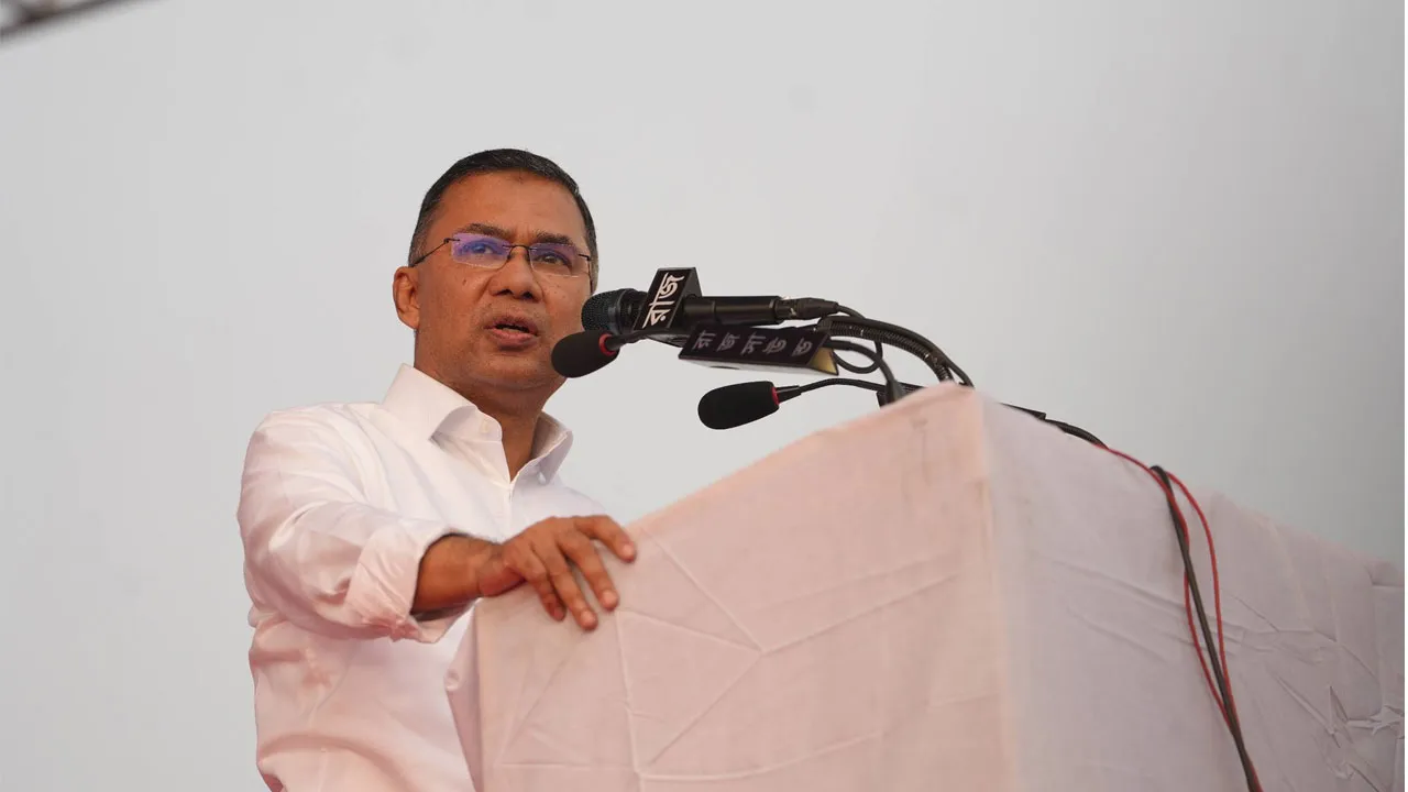 বগুড়া-৬ ও ঢাকা-১৭ আসনে নির্বাচন করবেন তারেক রহমান, মনোনয়নপত্র সংগ্রহ