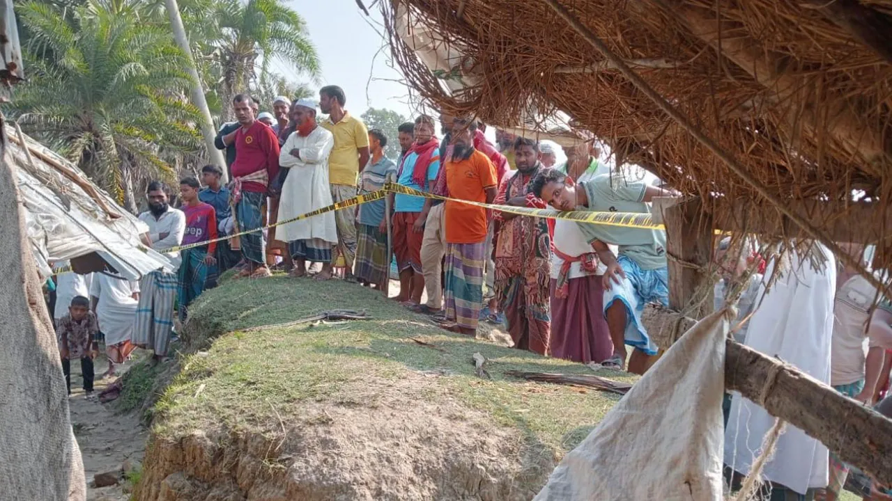 মহিপুরে নদীর পাড়ে স্বামী-স্ত্রীর রহস্যজনক মৃত্যু