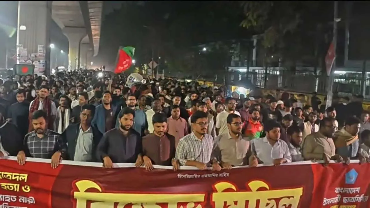 নারী হত্যার প্রতিবাদে রাজধানীতে শিবিরের মিছিল